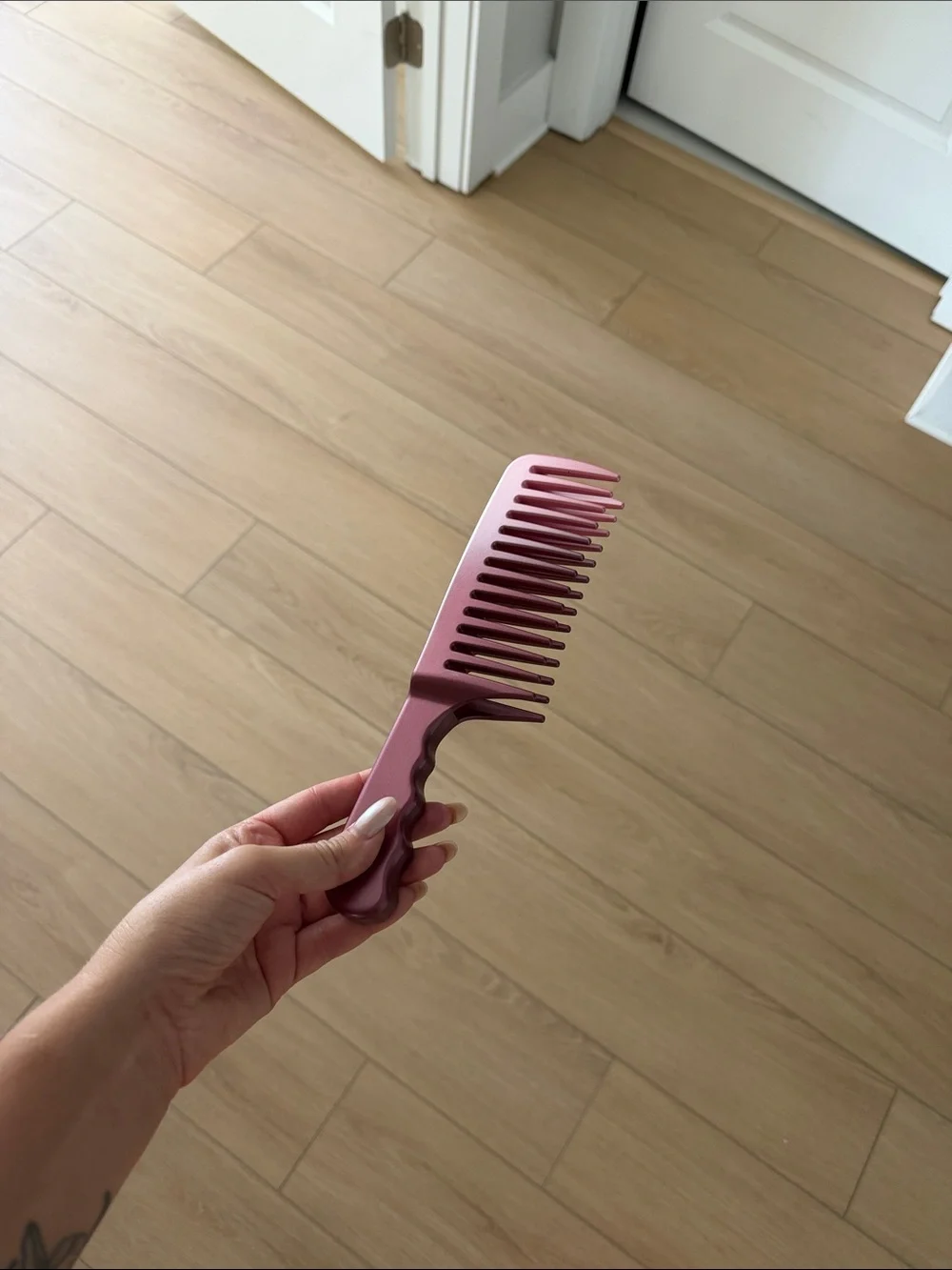 Wide-Tooth Hair Comb for Detangling - Pink
